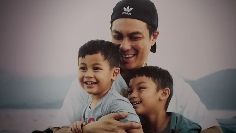 subsidi besar Baim Wong dan harga coret saat sesi live shopping di TikTok yang meningkatkan penjualan